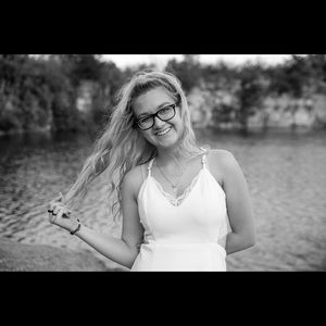 Meet your Posher, Faith